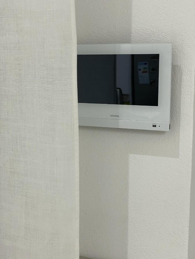 Varese Apartment Exterior photo