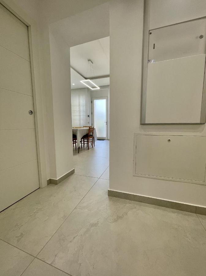 Varese Apartment Exterior photo